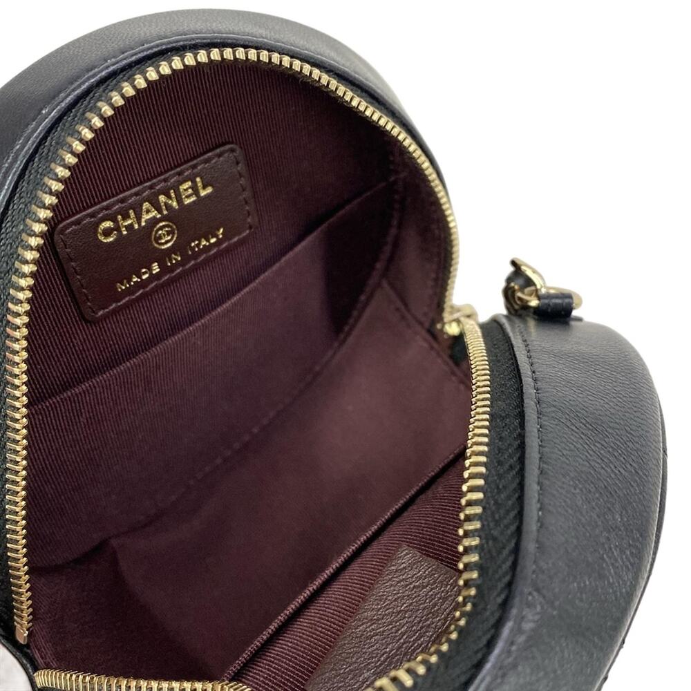 Chanel Matelasse Shoulder Bag - Picture 10 of 16